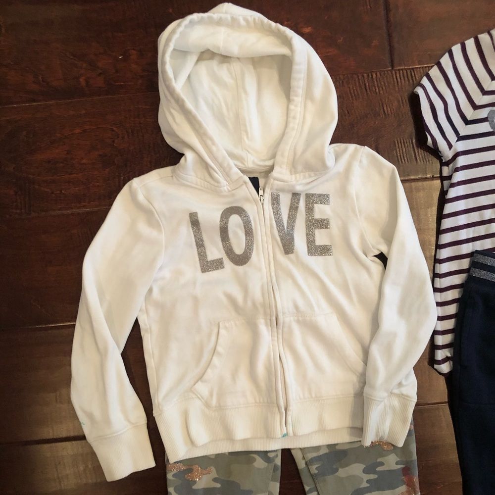 Joggers , shirt and jacket bundle - Picture 4 of 11